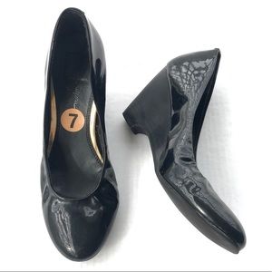 Jessica Simpson black patent leather ballet wedges